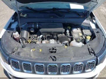 Jeep Compass II 2024 Jeep Compass 2024, Latitude, 4x4, od ubezpieczalni 2.0 Benzyna 200KM, zdjęcie 11