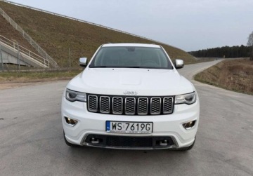 Jeep Grand Cherokee IV Terenowy Facelifting 2016 3.6 286KM 2017 Jeep Grand Cherokee 2017 Jeep Grand Cherokee Overland 3.6L 4x4 3.6 Benzyna, zdjęcie 5
