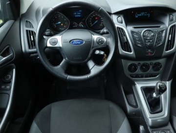Ford Focus III Hatchback 5d 1.0 EcoBoost 125KM 2013 Ford Focus 1.0 EcoBoost, Salon Polska, zdjęcie 6