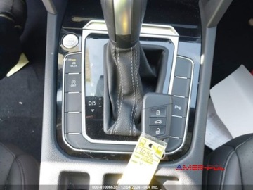 Volkswagen Arteon 2022 Volkswagen Arteon 2022 r., 2,0L 2.0T SE R-LINE 2.0 Benzyna 300KM, zdjęcie 11