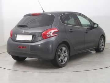 Peugeot 208 I Hatchback 3d 1.2 VTI 82KM 2014 Peugeot 208 1.2 PureTech, Salon Polska, zdjęcie 4