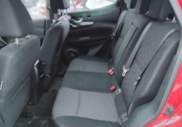 Nissan Qashqai II Crossover 1.6 dCi 130KM 2016 Nissan Qashqai 2016r, SALON POLSKA, 1.6 DCI. Uszkodzony przod i lekko tyl., zdjęcie 8