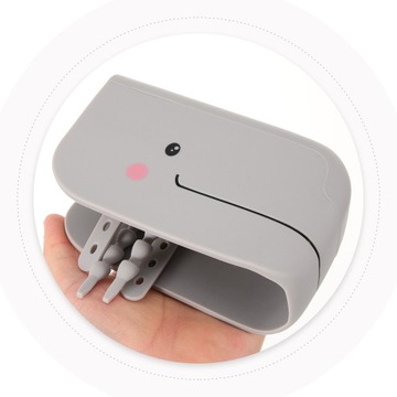 Разноцветный комод для ванны