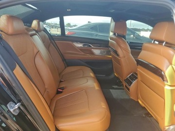BMW Seria 7 G11-G12 2018 BMW Seria 7 740xi 2018 3.0l 3.0 Benzyna 320KM, zdjęcie 10