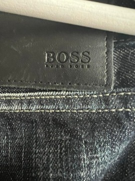 Spodnie jeansowe jeansy męskie HUGO BOSS niebieskie r. 34/32