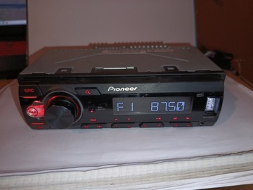 Radio samochodowe Pioneer MVH-130DAB