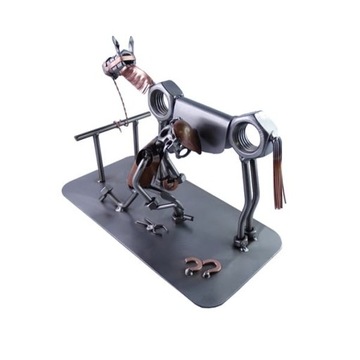 Metalowa figurka podkowal. Upominek dla jeźdźca