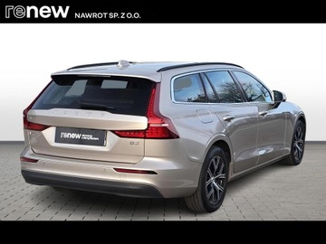 Volvo V60 II  2022 V60 B3 B Core aut, zdjęcie 4