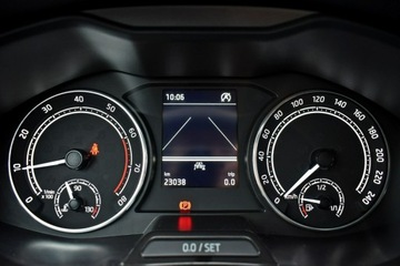 Skoda Kamiq Crossover 1.0 TSI 110KM 2023 Škoda Kamiq Skoda Kamiq Bezwypadkowy / Salon, zdjęcie 15