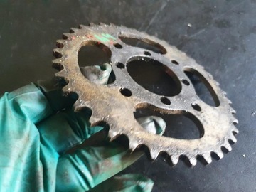 ВЕДУЩАЯ ЗВЕЗДОЧКА SUZUKI GZ MARAUDER 125 GN