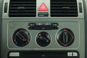 Volkswagen Touran I 1.9 TDI 105KM 2007 VW Touran 1.9 TDI, Klima, Klimatronic, Tempomat, zdjęcie 9