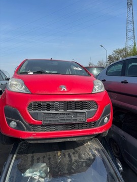 PEUGEOT 107 FACELIFT SKLO (OKNO) ČELNÍ