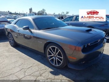 Dodge Challenger III 2022 Dodge Challenger rt, 2022r., 5.7L 5.7 Benzyna 372KM