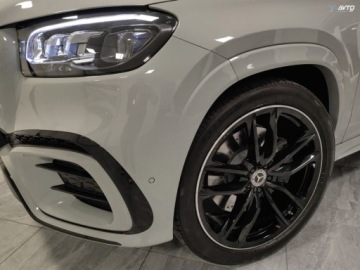 Mercedes GLS X167 SUV Facelifting 3.0 450d 367KM 2026 MERCEDES-BENZ GLS 450 d 4-MATIC AMG Line 3.0 (367KM) 2026, zdjęcie 4