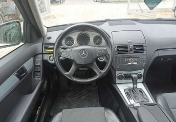 Mercedes Klasa C W204 2008 Mercedes-Benz Klasa C Mercedes-Benz Klasa C 2.1 Diesel 170KM, zdjęcie 8