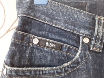 HUGO BOSS-SUPER SPODNIE 33/32 A1