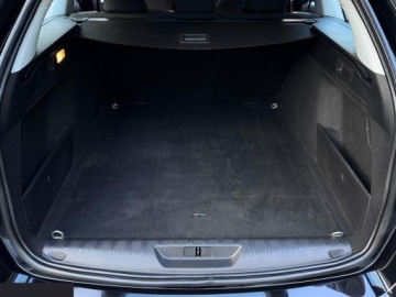 Peugeot 308 II SW Facelifting 1.2 PureTech 110KM 2018 Peugeot 308 1.2 PureTech 110 Stop &amp; Start Active 2018r, zdjęcie 15