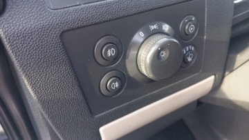 Opel Zafira B 1.8 ECOTEC 140KM 2008 Opel Zafira Opel Zafira B 2008 rok 1.8 benzyna 140 KM 7 osob 1.8 Benzyna, zdjęcie 16