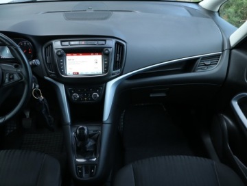 Opel Zafira C Tourer Facelifting 1.4 Turbo 140KM 2017 Opel Zafira 1.4 Turbo, Serwis ASO, 7 miejsc, Navi, zdjęcie 7