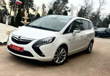 Opel Zafira C Tourer 1.4 Turbo ECOTEC 140KM 2013 Opel Zafira 7 miejsc 1.4 Benzyna 140KM, zdjęcie 3