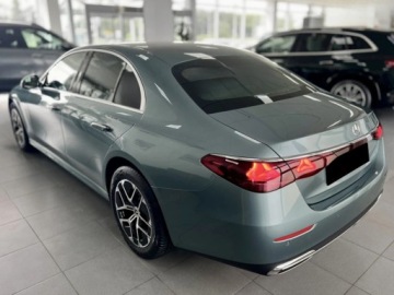 Mercedes Klasa E W214 Sedan 2.0 220d 197KM 2025 E Klasa 220 d Avantgarde 2.0 (197KM) 2025, zdjęcie 2