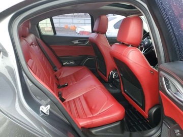 Alfa Romeo Giulia II Sedan 2.0 TBi 280KM 2018 Alfa Romeo Giulia TI Q4 2018 2.0l 2.0 Benzyna 280KM, zdjęcie 10