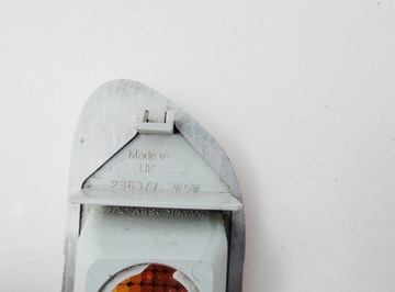 AVENSIS T22 SMĚROVKA BLATNÍKU LEVÝ PŘEDNÍ 97-00