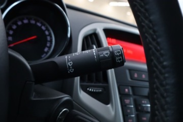 Opel Astra J Hatchback 5d 1.4 Turbo ECOTEC 140KM 2012 Opel Astra 1.4 T, Klima, Tempomat, Parktronic, zdjęcie 18