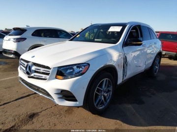 Mercedes GLC C253 2017 Mercedes-Benz GLC 300 2017 2.0l 2.0 Benzyna 241KM, zdjęcie 1
