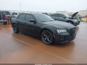 Chrysler 300C II 2022 Chrysler 300 Touring 2022 3.6 Benzyna 292KM, zdjęcie 6