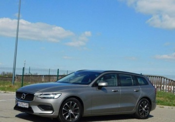 Volvo V60 II  Kombi 2.0 D3 150KM 2019 Volvo V60 z Gwarancja Kamera Model 2020r 2.0 Diesel 150KM, zdjęcie 30