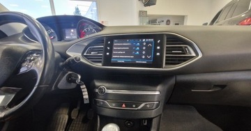 Peugeot 308 II SW Facelifting 1.5 BlueHDI 102KM 2019 Peugeot 308 T9 SW 1.5 BlueHDi 102KM LED 1.5 Diesel 102KM, zdjęcie 19