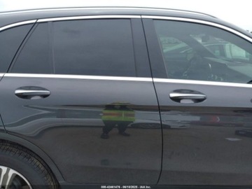 Mercedes GLC C253 2021 Mercedes-Benz GLC 300 Suv 2021 2.0l 2.0 Benzyna 255KM, zdjęcie 6