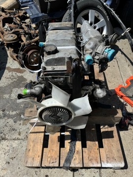 SILNIK 3.2 DID MITSUBISHI PAJERO III 3 4M41 GOŁY SŁUPEK