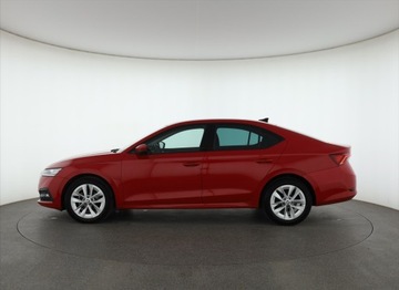 Skoda Octavia IV Liftback 2.0 TDI 150KM 2022 Skoda Octavia 2.0 TDI, Salon Polska, zdjęcie 2