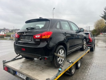 Mitsubishi ASX I SUV Facelifting 2016 1.6 117KM 2017 Mitsubishi ASX 1.6 benzyna 117 koni, uszkodzony, zdjęcie 5