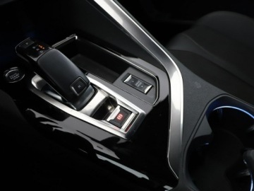 Peugeot 3008 II Crossover Facelifting  1.2 PureTech 130KM 2022 Peugeot 3008 automat full LED virtual cocpit, zdjęcie 28