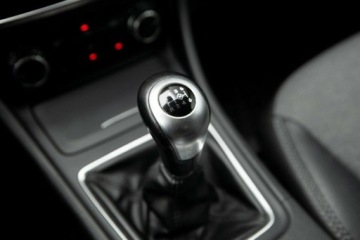 Mercedes GLA I Off-roader 1.6 200 156KM 2014 Mercedes-Benz GLA 1.6 Benzyna 156KM, zdjęcie 26