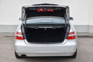 Mercedes Klasa E W212 Limuzyna 200 CGI BlueEFFICIENCY 184KM 2011 Mercedes-Benz Klasa E MERCEDES E200 184KM ELEGANCE 7G-TRONIK Xenon Navi Gw, zdjęcie 37