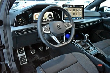 Volkswagen Golf VIII Hatchback 1.5 TSI EVO 150KM 2024 Volkswagen Golf Bezwypadkowy / Salon Polska /, zdjęcie 8