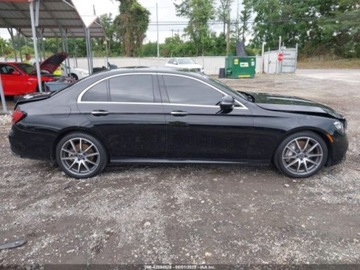 Mercedes Klasa E W214 2023 Mercedes-Benz Klasa E 350 4Matic 2023 2.0l 2.0 Benzyna 255KM, zdjęcie 6