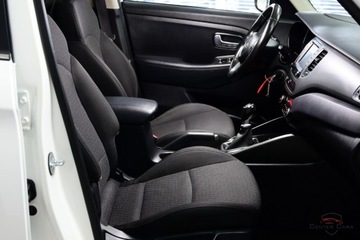 Kia Carens IV Minivan Facelifting 1.7 VGT CRDI 115KM 2017 Kia Carens 1.7 CRDi Lift Navi Panorama Climatr..., zdjęcie 20