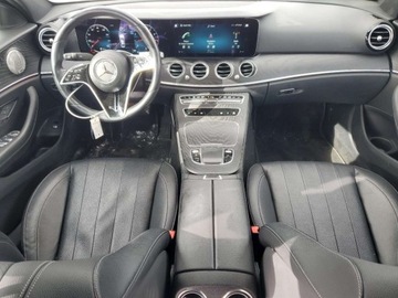 Mercedes Klasa E W213 2021 Mercedes-Benz Klasa E 350 4Matic 2021 2.0l 2.0 Benzyna 255KM, zdjęcie 8