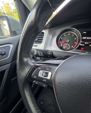 Volkswagen Golf VII Hatchback 3d 1.2 TSI 105KM 2013 Volkswagen Golf VW GOLF 7 1.2T ALU 17 EKRAN DOTYK PDCX2 1.2 Benzyna 105KM, zdjęcie 30