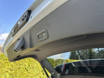 Volvo XC40 Crossover Facelifting 2.0 B5 250KM 2023 Volvo XC 40 B5 AWD R-Design, zdjęcie 30