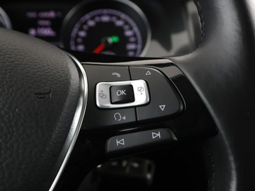 Volkswagen Golf VII Variant Facelifting 1.5 TSI ACT 150KM 2018 Volkswagen Golf automat 150KM R-Line PDC, zdjęcie 28