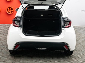 Toyota Yaris IV Hatchback 1.0 VVT-i 72KM 2022 TOYOTA Yaris 1.0 Comfort Hatchback 72KM 2022, zdjęcie 25