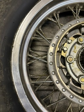 Suzuki GV 700 Madura Felga Tył