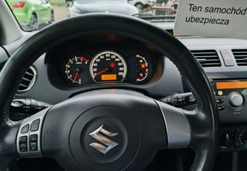 Suzuki Swift III 1999 Suzuki Swift Suzuki Swift 1.3 Benzyna 92KM, zdjęcie 4