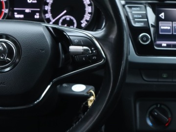 Skoda Fabia III Kombi Facelifting 1.0 MPI 60KM 2021 Skoda Fabia 1.0, Salon Polska, GAZ, Klima, zdjęcie 17